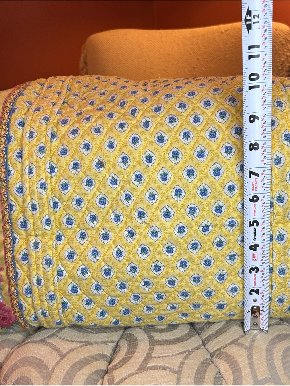 Vera Bradley “Elizabeth” pattern Quilted Duffle Bag - Picture 9 of 9
